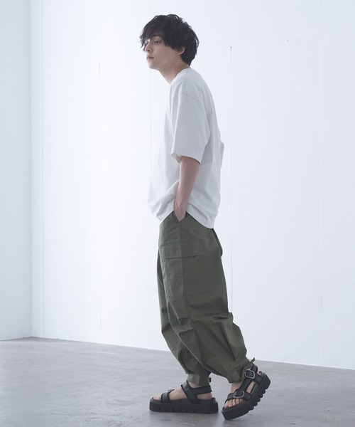 Alpinus（アルピナス）の「Alpinus - side buckle balloon cargo pants / サイドバックルバルーンカーゴパンツ（カーゴパンツ・メンズ・ブラック/グレイッシュベージュ/カーキ・SMALL/MEDIUM）」の21枚目の写真