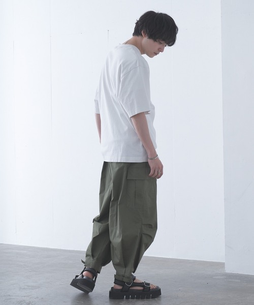 Alpinus（アルピナス）の「Alpinus - side buckle balloon cargo pants / サイドバックルバルーンカーゴパンツ（カーゴパンツ・メンズ・ブラック/グレイッシュベージュ/カーキ・SMALL/MEDIUM）」の22枚目の写真
