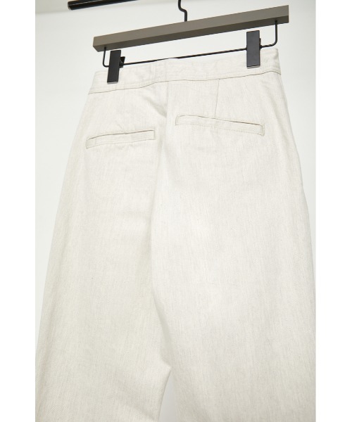 RIM.ARK（リムアーク）の「Slim fit denim（デニムパンツ・レディース・カーキ/ブラック/ホワイト・36/38）」の6枚目の写真