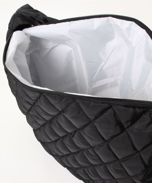 TABI PAL（タビパル）の「【TABI PAL】キルティング　トートバッグ（トートバッグ・レディース・アイボリー/ブラック・FREE）」の4枚目の写真