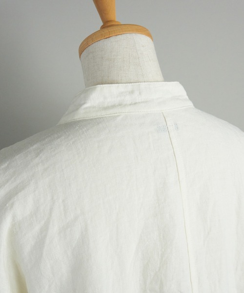 note et silence （ノートエシロンス）の「【 AMB100貨 】UNIV スタンドカラーポンチョジャケット（テーラードジャケット・レディース・ホワイト・SMALL/X-LARGE）」の6枚目の写真