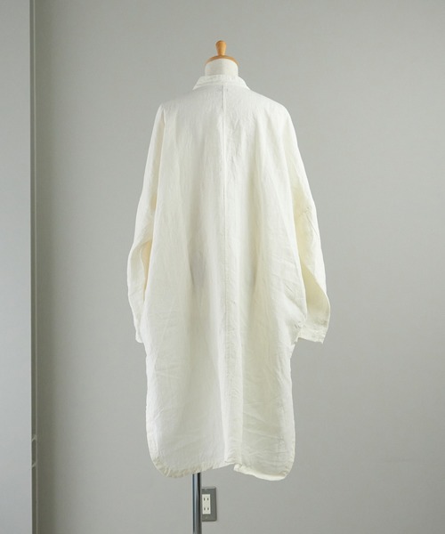 note et silence （ノートエシロンス）の「【 AMB100貨 】UNIV スタンドカラーポンチョジャケット（テーラードジャケット・レディース・ホワイト・SMALL/X-LARGE）」の12枚目の写真