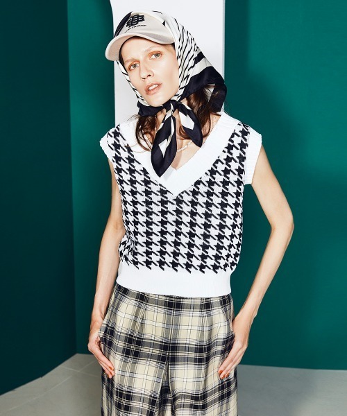 DOUBLE STANDARD CLOTHING(ダブルスタンダードクロージング)の「千鳥格子ショート丈ベスト(ベスト・レディース・その他1/その他2・FREE)」の2枚目の写真