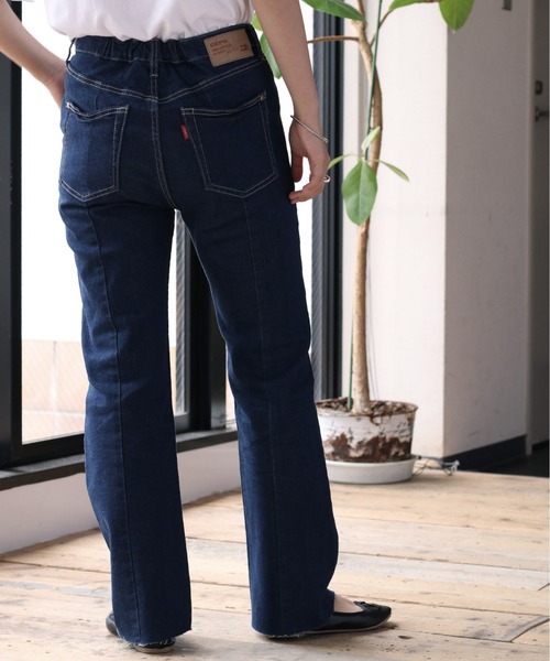 cepo（セポ）の「ビューティーフレアーデニムパンツ　アンクル丈（デニムパンツ・レディース・ブルー系2/ブルー系3/ブラック/ネイビー・S/M/L）」の3枚目の写真