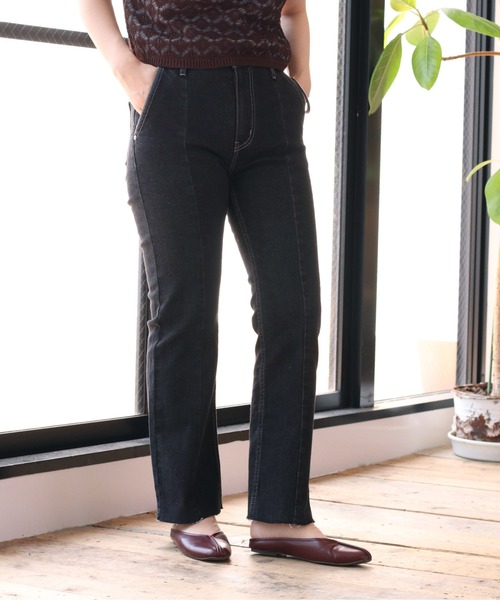 cepo（セポ）の「ビューティーフレアーデニムパンツ　アンクル丈（デニムパンツ・レディース・ブルー系2/ブルー系3/ブラック/ネイビー・S/M/L）」の2枚目の写真