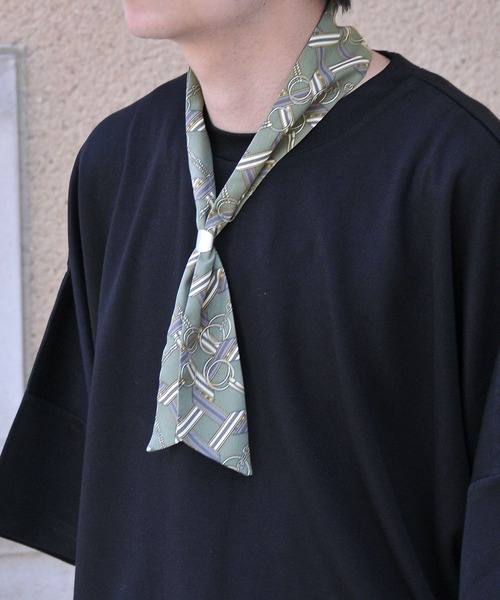 NILWAY（ニルウェイ）の「シルキーファブリック総柄スカーフ（バンダナ/スカーフ・メンズ・A/B/C/D/E/F/G/I/K/L/M/H/J/P/N/O/Q/S/T/R/U/V・FREE）」の11枚目の写真