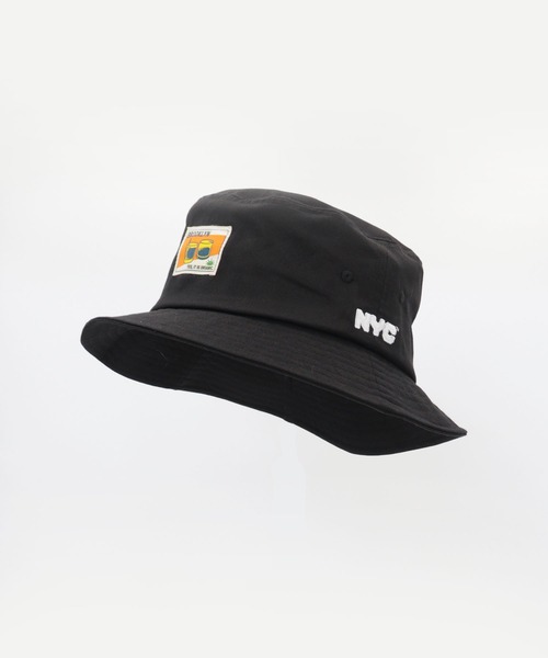 emesuelee（エメスーリー）の「ＮＹＣ ブルックリン ワッペン バケットハット（ハット・メンズ・ホワイト×ネイビー/ラベンダー/ネイビー/ネイビー系1・12cm/フリー）」の2枚目の写真