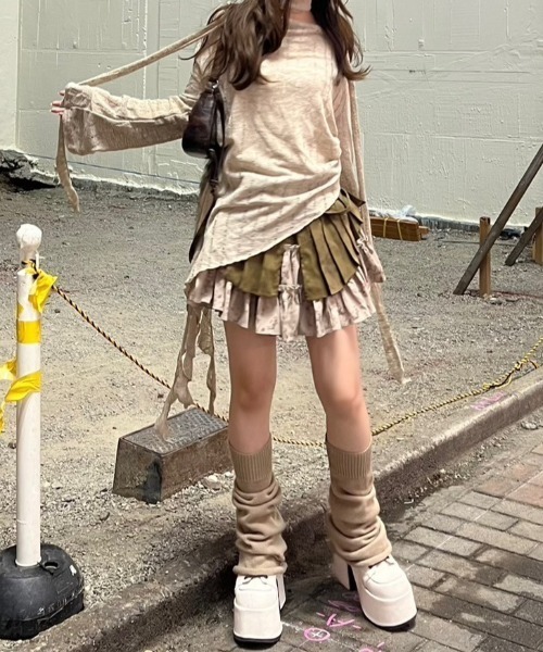 XU(エックスユー)の「【Never mind the XU】boots cut leg warmer / 【ネバーマインド ザ エックスユー】ブーツカットレッグウォーマー(レッグウォーマー・レディース・ブラック/アイボリー/グレー/ベージュ・ONE SIZE)」の21枚目の写真