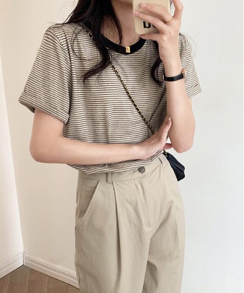 AMELY(エミリー)の「クルーネック細ボーダーTシャツ(Tシャツ/カットソー・レディース・イエロー/ブラック/グリーン・M/L)」の13枚目の写真