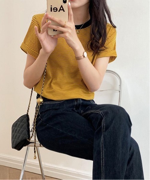 AMELY(エミリー)の「クルーネック細ボーダーTシャツ(Tシャツ/カットソー・レディース・イエロー/ブラック/グリーン・M/L)」の4枚目の写真
