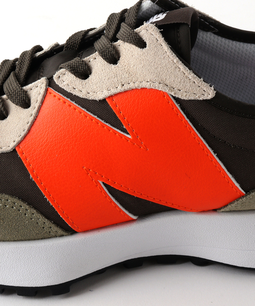 NEW BALANCE(ニューバランス)の「【New Balance / ニューバランス】MS327(スニーカー・メンズ・ベージュ・26.5cm/28cm/27cm/27.5cm)」の10枚目の写真