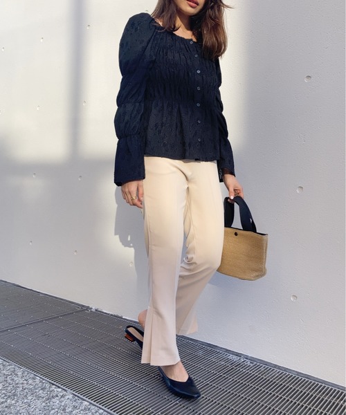 Brownie（ブラウニー）の「Brownie 前後2WAY フラワーカットソー シャーリングプルオーバー（Tシャツ/カットソー・レディース・アイボリー/パープル/ブラック/サックスブルー・FREE）」の16枚目の写真