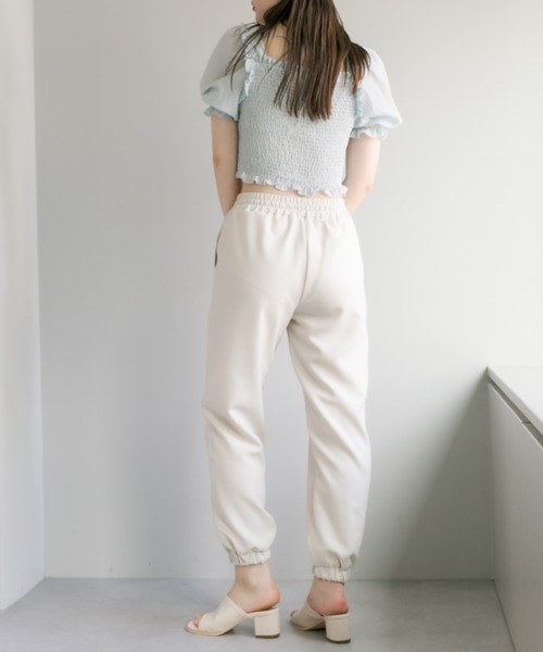 OLIVE des OLIVE（オリーブデオリーブ）の「スタイルアップジョガーパンツ（その他パンツ・レディース・ブラック/アイボリー・FREE）」の16枚目の写真