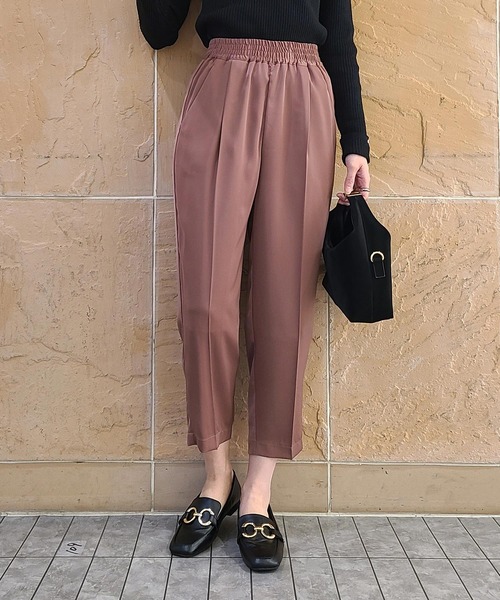 12Twelve Agenda（トゥエルブ　アジェンダ）の「ソフトサテンゆるテーパードパンツ（その他パンツ・レディース・ブラック/ブラウン・S/M）」の12枚目の写真