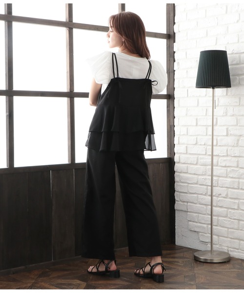 CHILLE（チル）の「バックフリルオールインワン（サロペット/オーバーオール・レディース・ブラック/ブルー・FREE）」の2枚目の写真