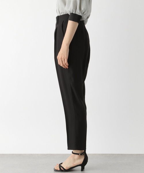 LEPSIM(レプシィム)の「スリットテーパードパンツ 295768(スラックス・レディース・ブラック/グリーン/グレイッシュベージュ・MEDIUM/LARGE)」の18枚目の写真