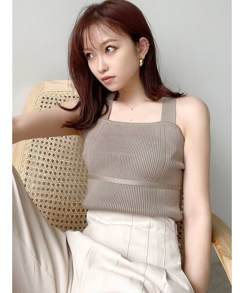 RESEXXY（リゼクシー）の「バッククロスニットタンク（タンクトップ・レディース・ブラック/ベージュ/レッド・FREE）」の22枚目の写真