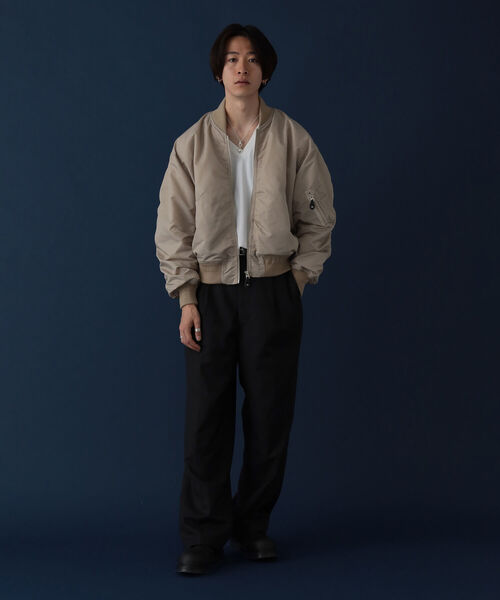 VAPORIZE（ヴェイパライズ）の「VAPORIZE / Tropical Wool 2Pleats Pants（スラックス・メンズ・ブラック・SMALL/MEDIUM/LARGE/X-LARGE）」の2枚目の写真