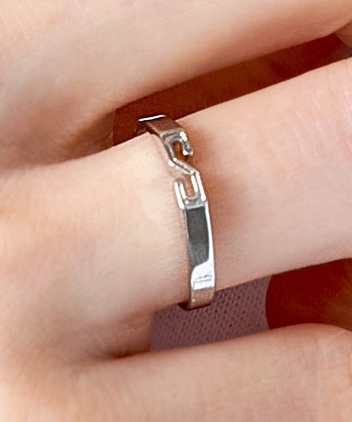 MAISON BREEZE（メゾンブリーズ）の「【MAISON BREEZE】日本製の確かな品質♪ シルバー925イニシャルリング アルファベットリング SILVER925  MADE IN JAPAN SGG（リング・レディース・A/M/R/S/Y/K・11/9）」の5枚目の写真