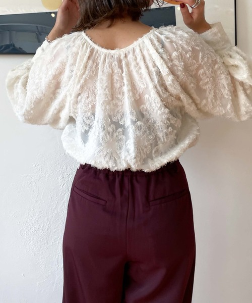 archives（アルシーヴ）の「フェザーフラワーボリュームギャザーブラウス（シャツ/ブラウス・レディース・アイボリー/ブルーグレー/ブラック・MEDIUM）」の16枚目の写真