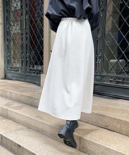 StyleSea(スタイルシー)の「キルトタックフレアスカート(スカート・レディース・ブラック/カーキ/アイボリー・FREE)」の21枚目の写真