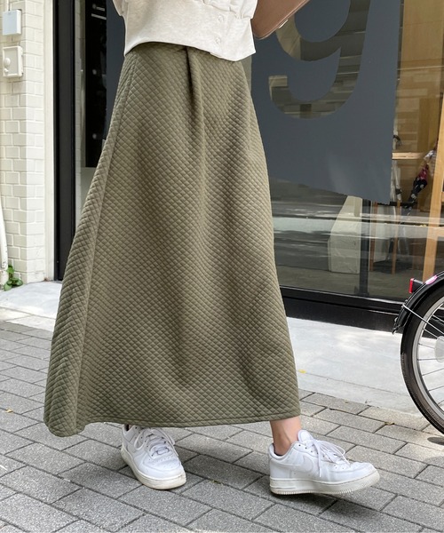 StyleSea(スタイルシー)の「キルトタックフレアスカート(スカート・レディース・ブラック/カーキ/アイボリー・FREE)」の10枚目の写真