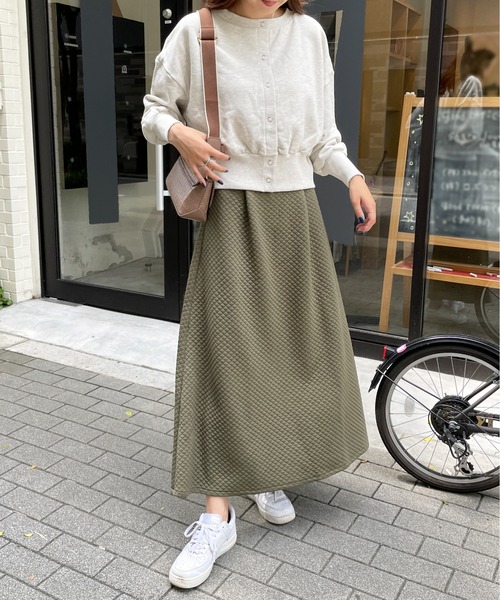 StyleSea(スタイルシー)の「キルトタックフレアスカート(スカート・レディース・ブラック/カーキ/アイボリー・FREE)」の5枚目の写真