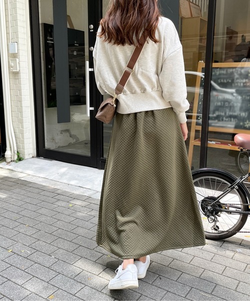 StyleSea(スタイルシー)の「キルトタックフレアスカート(スカート・レディース・ブラック/カーキ/アイボリー・FREE)」の13枚目の写真