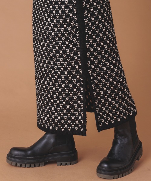 hunch（ハンチ）の「レトロ ジャガード柄 ニットロングスカート（スカート・レディース・グリーン/ブラック/ブルー・FREE）」の6枚目の写真