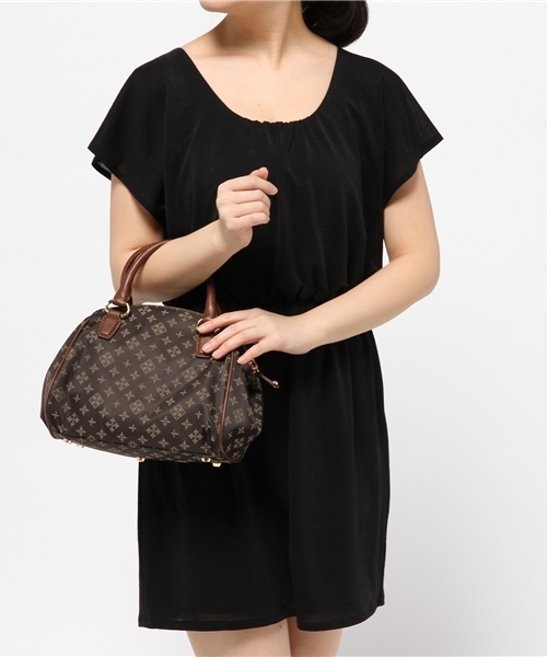 russet（ラシット）の「レザーパイピングミニボストンバッグ【business】（ボストンバッグ・レディース・ダークブラウン/サンドベージュ/グレー・FREE）」の4枚目の写真