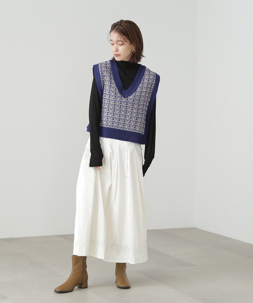 N.(N. Natural Beauty Basic)(エヌエヌナチュラルビューティーベーシック)の「◆メタリックフレアスカート(スカート・レディース・ホワイト/ライラック・MEDIUM)」の4枚目の写真