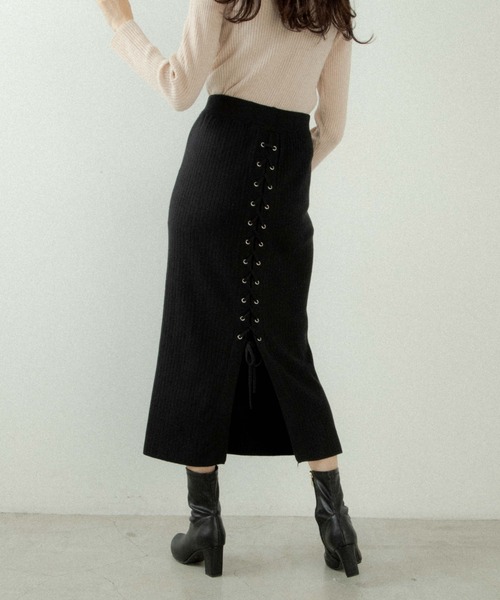 OLUPIC（オルピック）の「OLUPIC/【WEB限定】レースアップニットスカート（スカート・レディース・ベージュ/ブラック/アイボリー・FREE）」の11枚目の写真