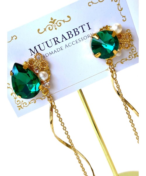 tone(トーン)の「【MUURABBTI】ビジューチェーンピアス(MA)(ピアス(両耳用)・レディース・ブルー系/グリーン系/エメラルド・FREE)」の4枚目の写真