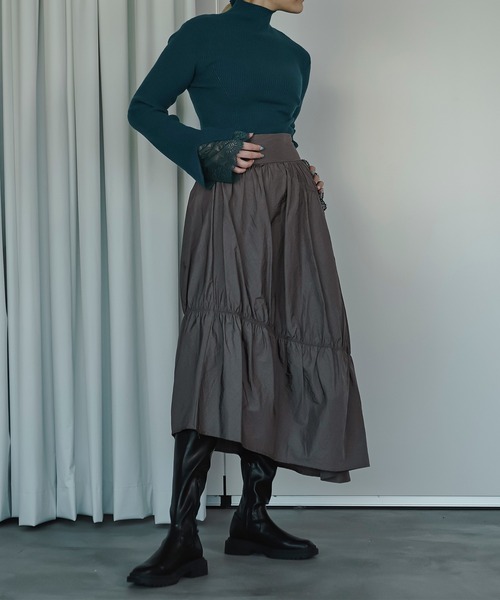 Ezick（エジック）の「Twister gather タフタヘムスカート（スカート・レディース・ブラック/チャコールグレー/ベージュ・FREE）」の4枚目の写真