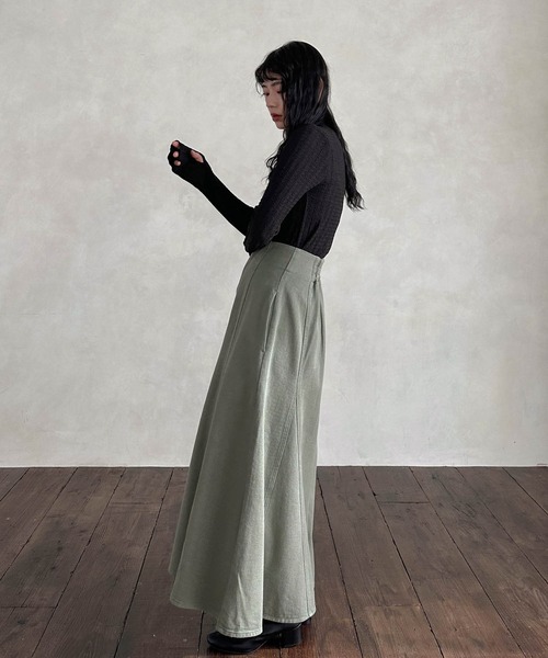 hellam（へラム）の「ふくれジャカード フィンガーホールTOPS（その他トップス・レディース・パープル/グリーン/ブラック/アイボリー・FREE）」の11枚目の写真