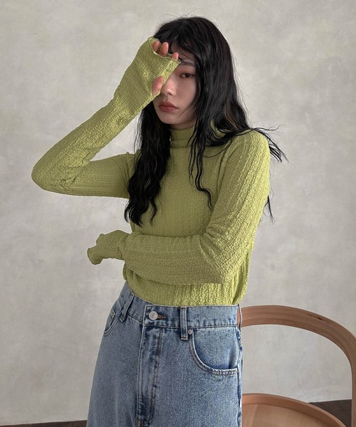 hellam（へラム）の「ふくれジャカード フィンガーホールTOPS（その他トップス・レディース・パープル/グリーン/ブラック/アイボリー・FREE）」の8枚目の写真