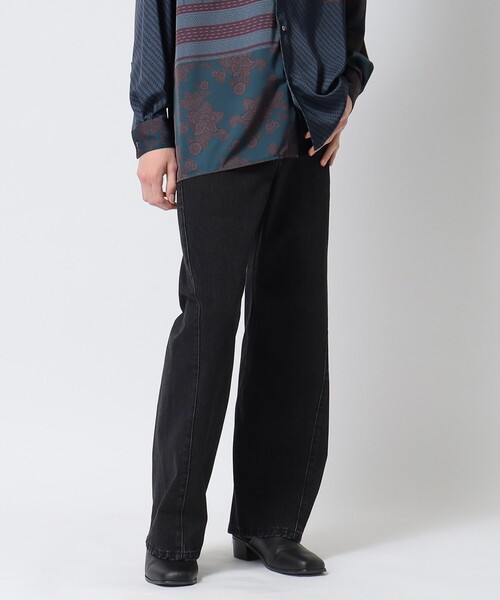 tk.TAKEO KIKUCHI(ティーケータケオキクチ)の「◆ツイストフレアデニムパンツ(デニムパンツ・メンズ・ブラック系3/ネイビー系3・02/03)」の12枚目の写真