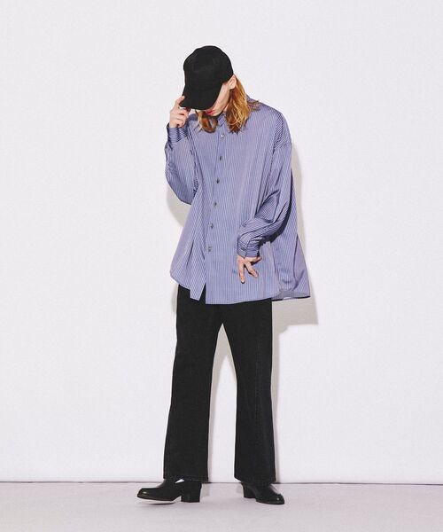 tk.TAKEO KIKUCHI(ティーケータケオキクチ)の「◆ツイストフレアデニムパンツ(デニムパンツ・メンズ・ブラック系3/ネイビー系3・02/03)」の17枚目の写真