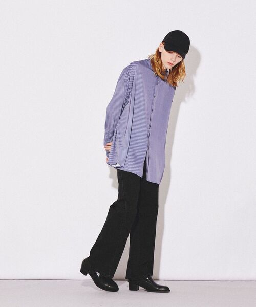 tk.TAKEO KIKUCHI(ティーケータケオキクチ)の「◆ツイストフレアデニムパンツ(デニムパンツ・メンズ・ブラック系3/ネイビー系3・02/03)」の16枚目の写真