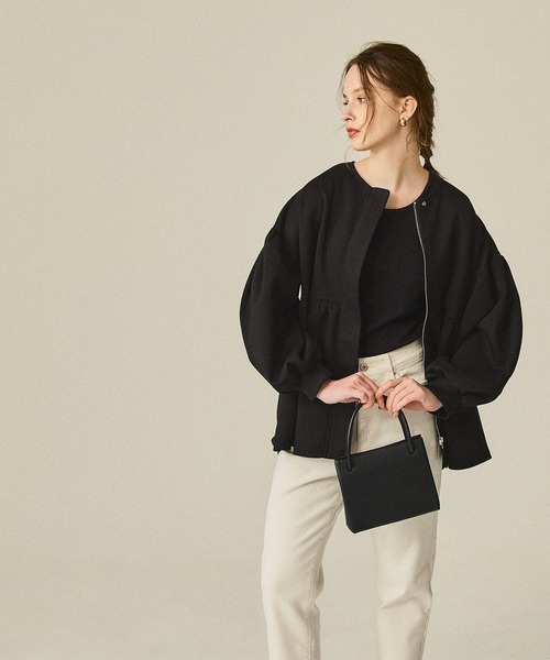 美品 ダーマコレクション ボリュームスリーブブルゾン 黒 フリル 撥水 大きい セール】ティアードボリュームスリーブブルゾン（ブルゾン）｜coca