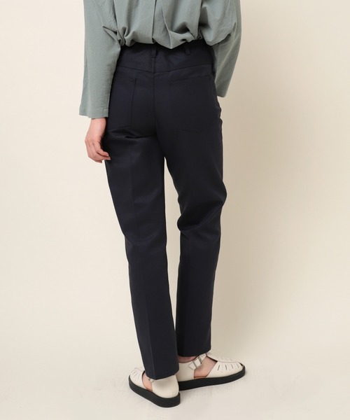 RNA-N(アールエヌエーエヌ)の「R4071 E/Cツイルセンタープレスパンツ(スラックス・レディース・ブラック/グレー/ネイビー・SMALL/MEDIUM)」の18枚目の写真