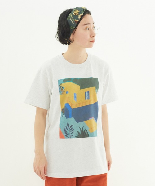 yuni プリントTシャツ yuni（ユニ ）の「○Holiday プリント Tシャツ（Tシャツ