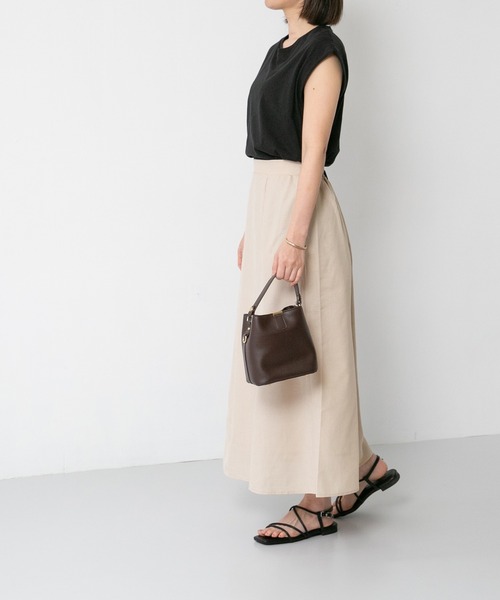 menue（メヌエ）の「スクエアトゥ華奢ストラップサンダル（サンダル・レディース・ペールイエロー/アイボリー/ダークブラウン/ベージュ/ブルー/ブラック・LL/S/XS/M/3L/L）」の7枚目の写真