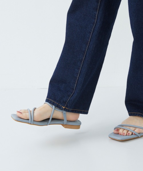 menue（メヌエ）の「スクエアトゥ華奢ストラップサンダル（サンダル・レディース・ペールイエロー/アイボリー/ダークブラウン/ベージュ/ブルー/ブラック・LL/S/XS/M/3L/L）」の17枚目の写真