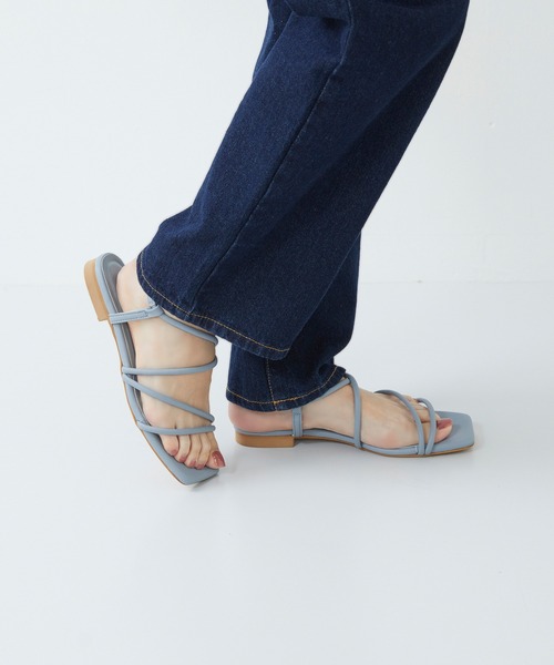 menue（メヌエ）の「スクエアトゥ華奢ストラップサンダル（サンダル・レディース・ペールイエロー/アイボリー/ダークブラウン/ベージュ/ブルー/ブラック・LL/S/XS/M/3L/L）」の18枚目の写真