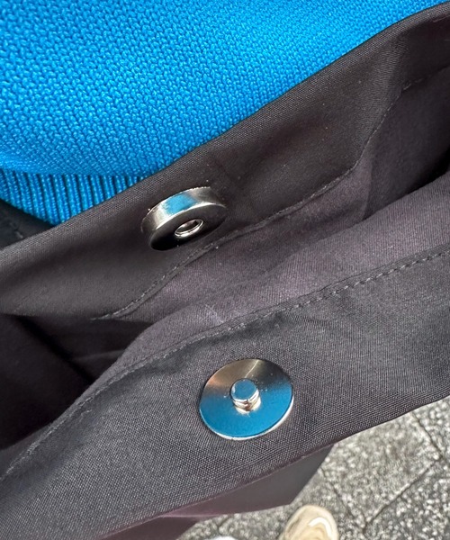 feepur(フェピュール)の「ドローコード2wayショルダーバッグ(ショルダーバッグ・レディース・ブラック/ブルー/アイボリー・FREE)」の10枚目の写真