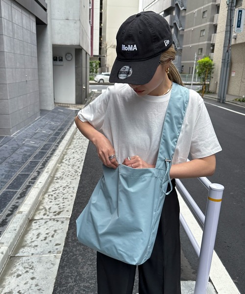 feepur(フェピュール)の「ドローコード2wayショルダーバッグ(ショルダーバッグ・レディース・ブラック/ブルー/アイボリー・FREE)」の6枚目の写真