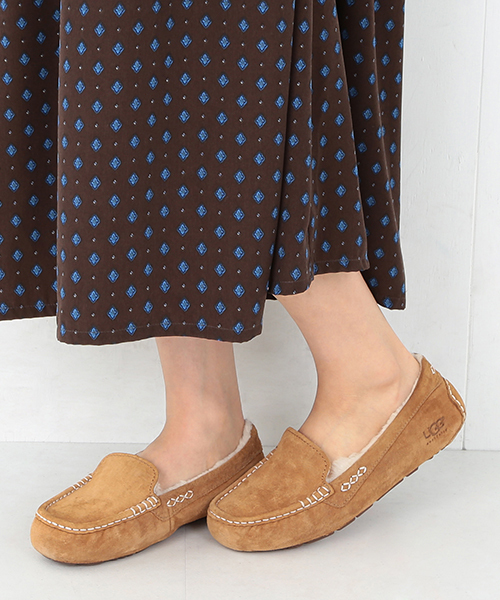 Ray BEAMS（レイビームス）の「UGG Australia / "Ansley" モカシン（モカシン/デッキシューズ・レディース・ワイン/ライトグレー/ライトブラウン・8/6/7/5）」の10枚目の写真