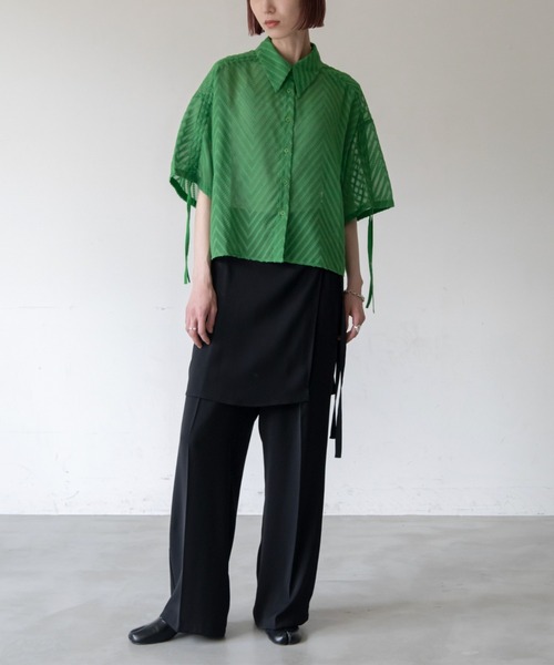 VACANCY（ヴァカンシー）の「ドロストジャガードシアーシャツ（シャツ/ブラウス・レディース・アイボリー/ネイビー/グリーン・FREE）」の8枚目の写真