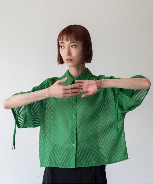 VACANCY（ヴァカンシー）の「ドロストジャガードシアーシャツ（シャツ/ブラウス・レディース・アイボリー/ネイビー/グリーン・FREE）」の22枚目の写真